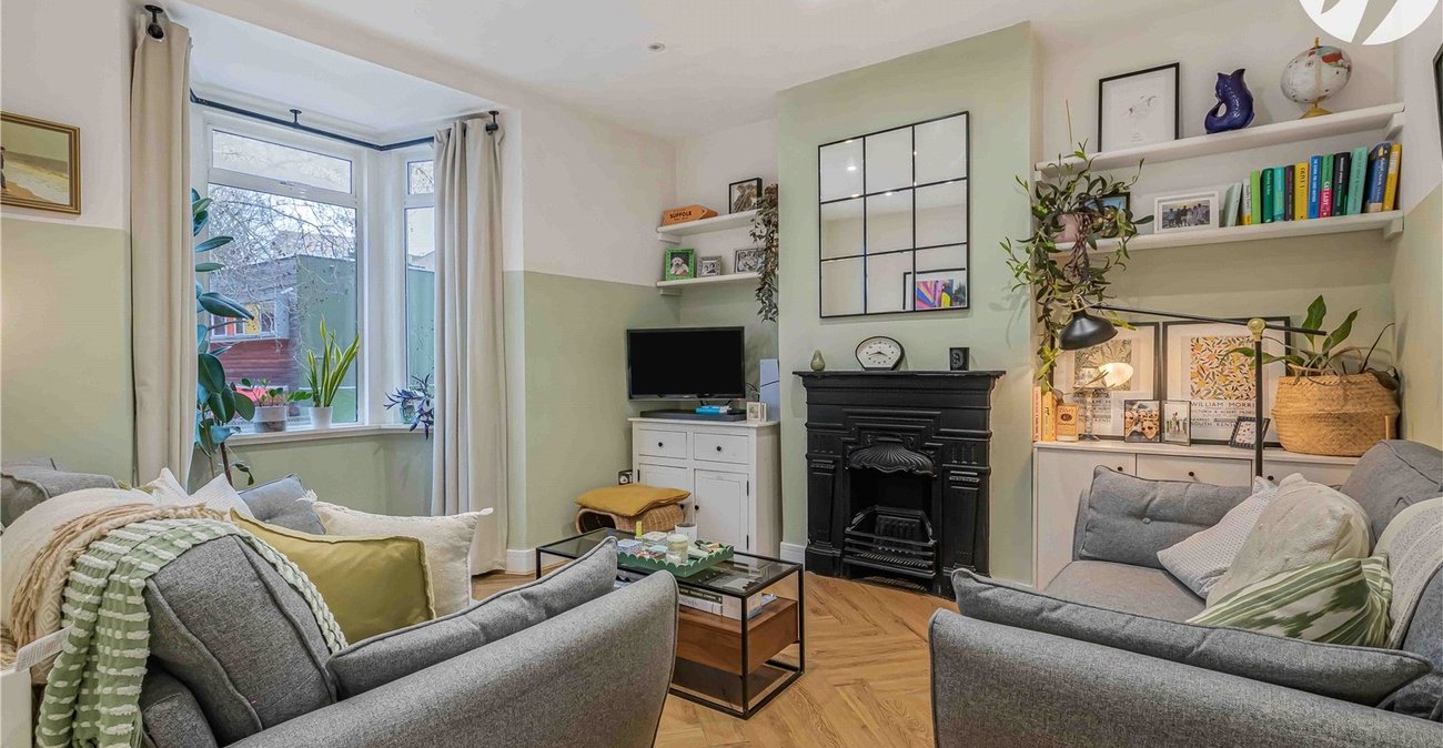 3 bedroom house for sale in Woolwich | Robinson Jackson