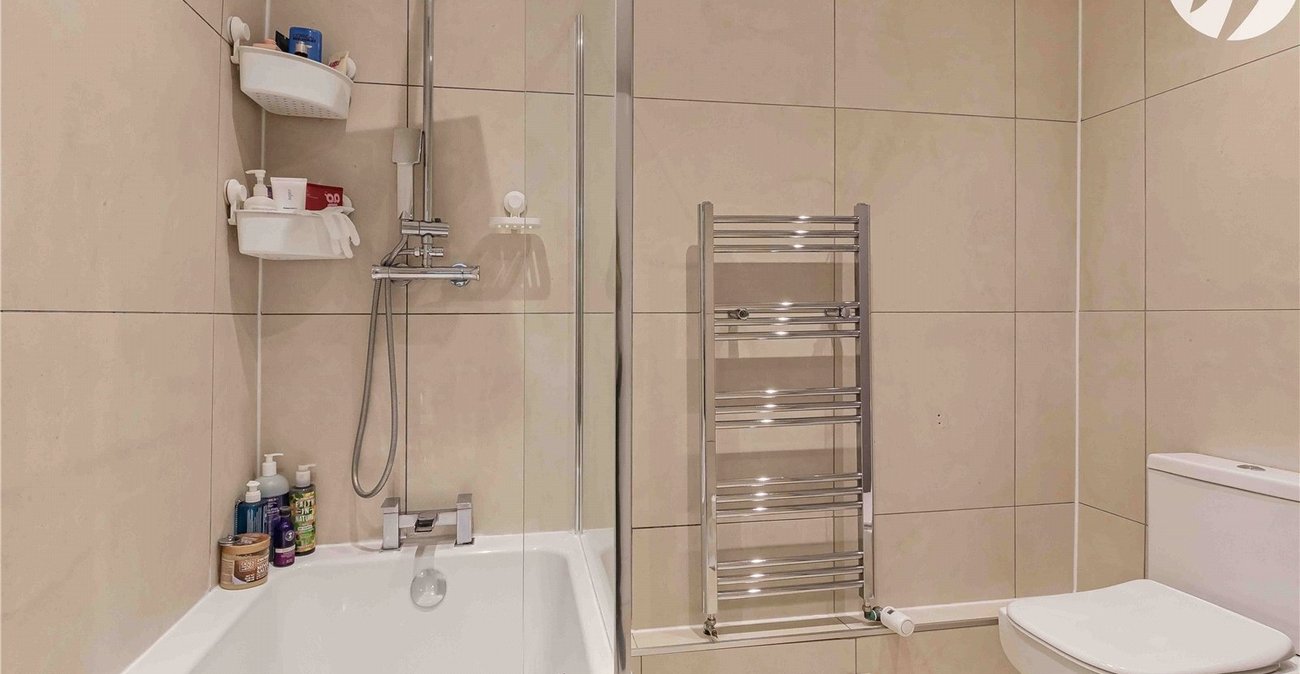 3 bedroom house for sale in Woolwich | Robinson Jackson