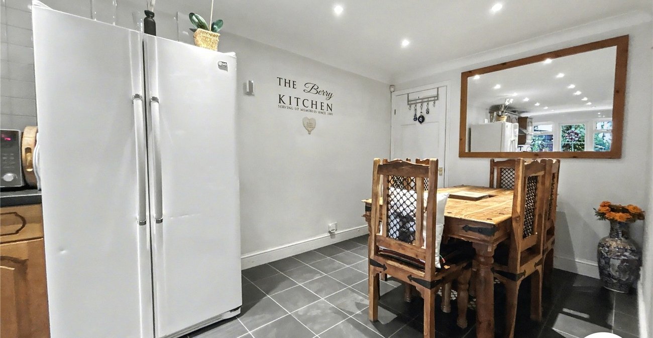 4 bedroom house for sale in Sidcup | Robinson Jackson