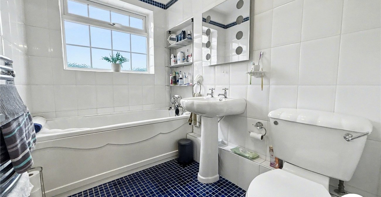4 bedroom house for sale in Sidcup | Robinson Jackson