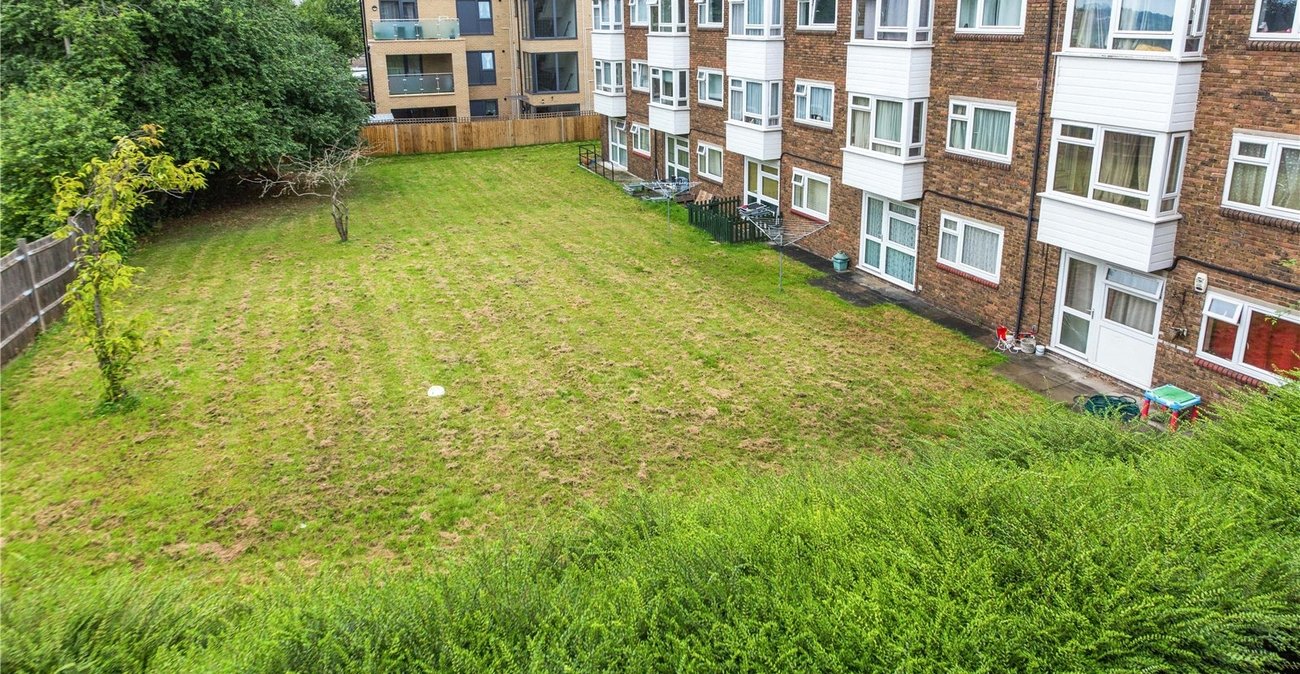 1 bedroom property for sale in New Eltham | Robinson Jackson