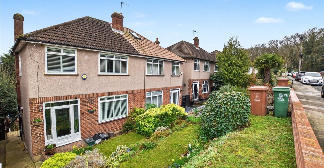 4 bedroom house for sale in Bexleyheath | Robinson Jackson