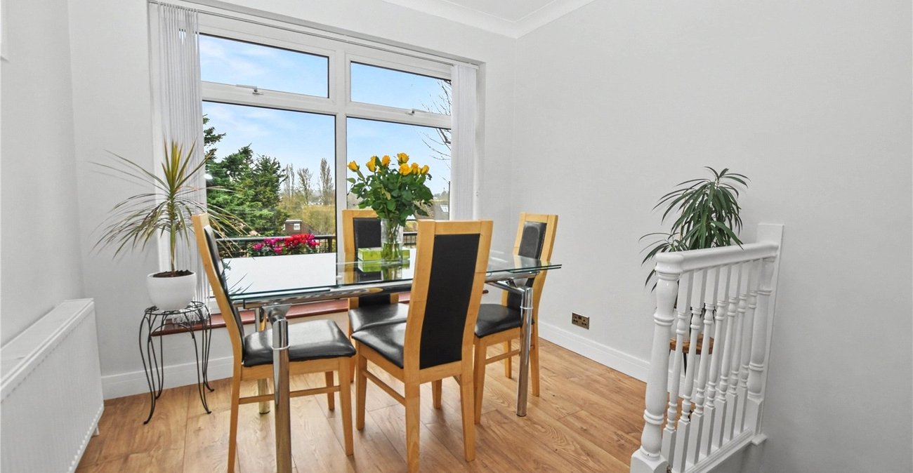 4 bedroom house for sale in Bexleyheath | Robinson Jackson