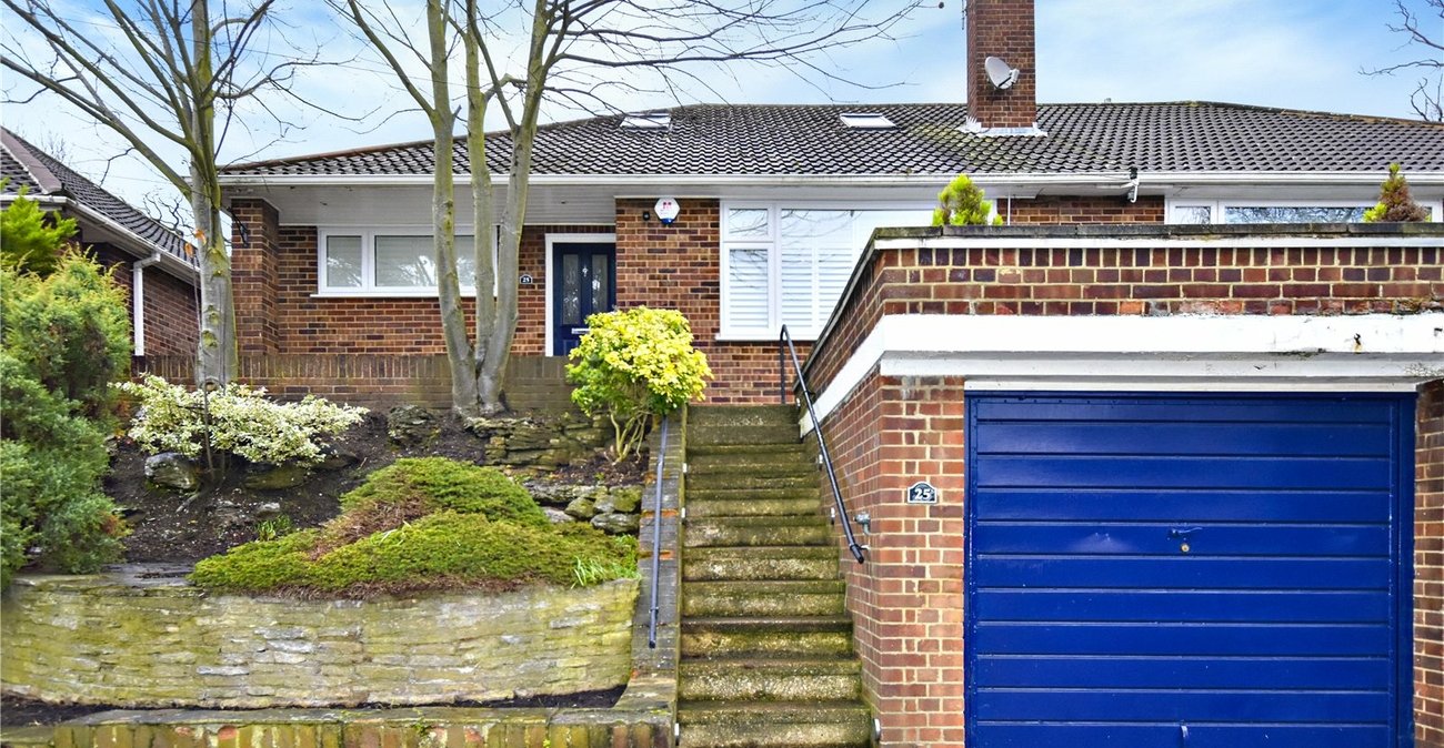 4 bedroom bungalow for sale in Bexleyheath | Robinson Jackson