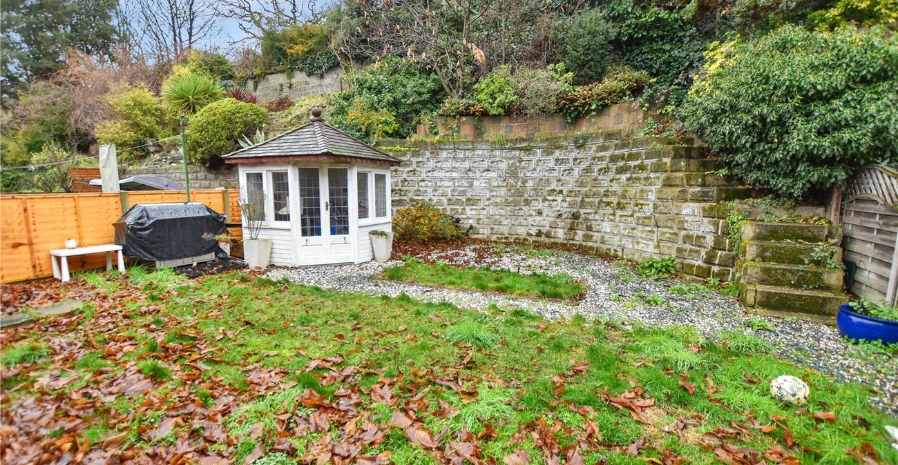 4 bedroom bungalow for sale in Bexleyheath | Robinson Jackson