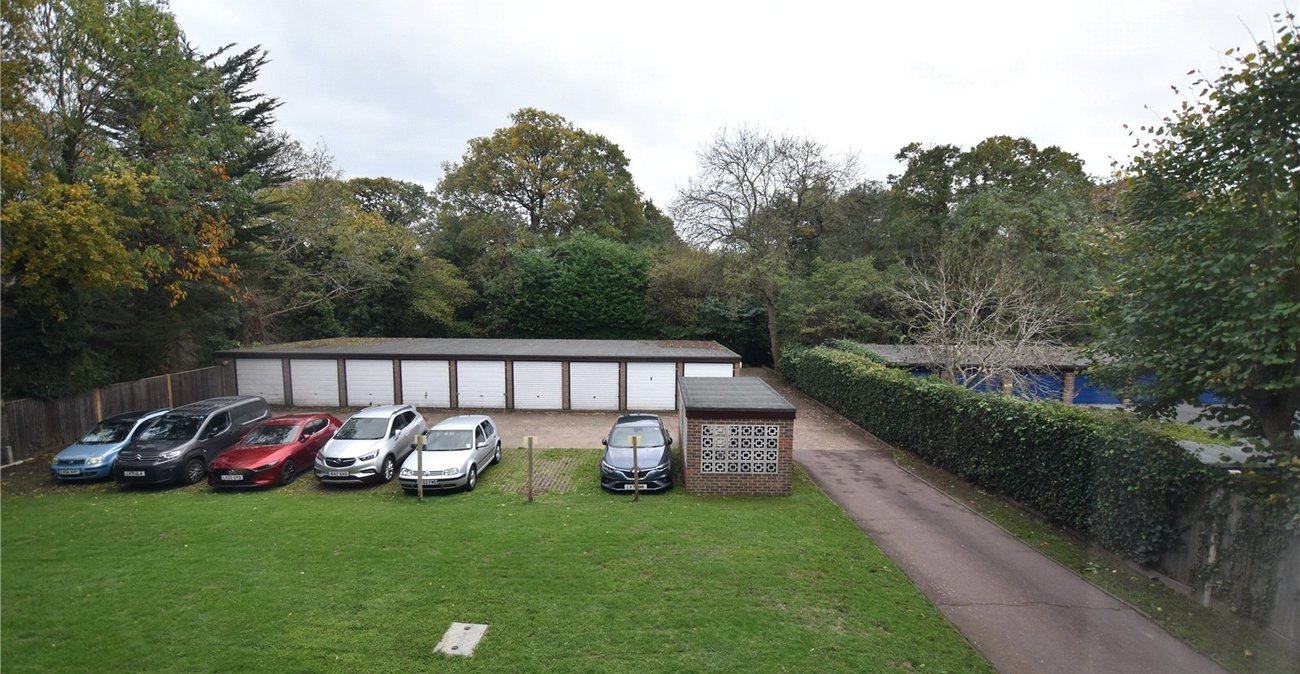 2 bedroom property for sale in Bexleyheath | Robinson Jackson