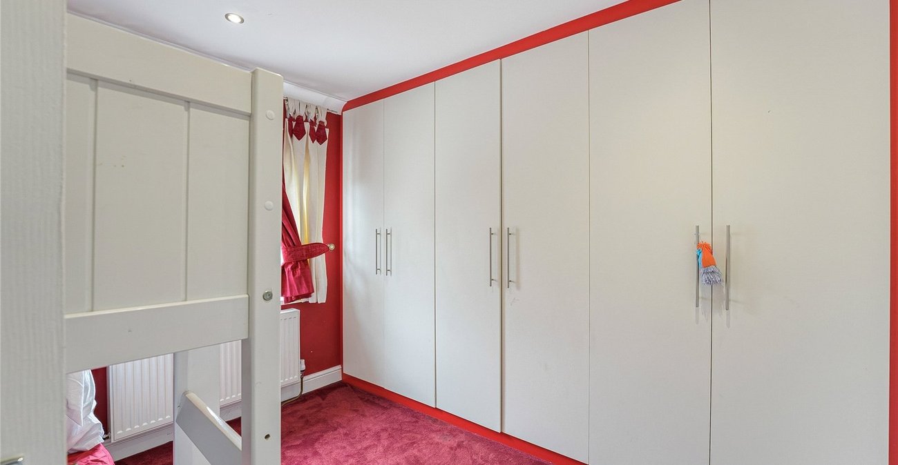 3 bedroom house for sale in Swanscombe | Robinson Jackson