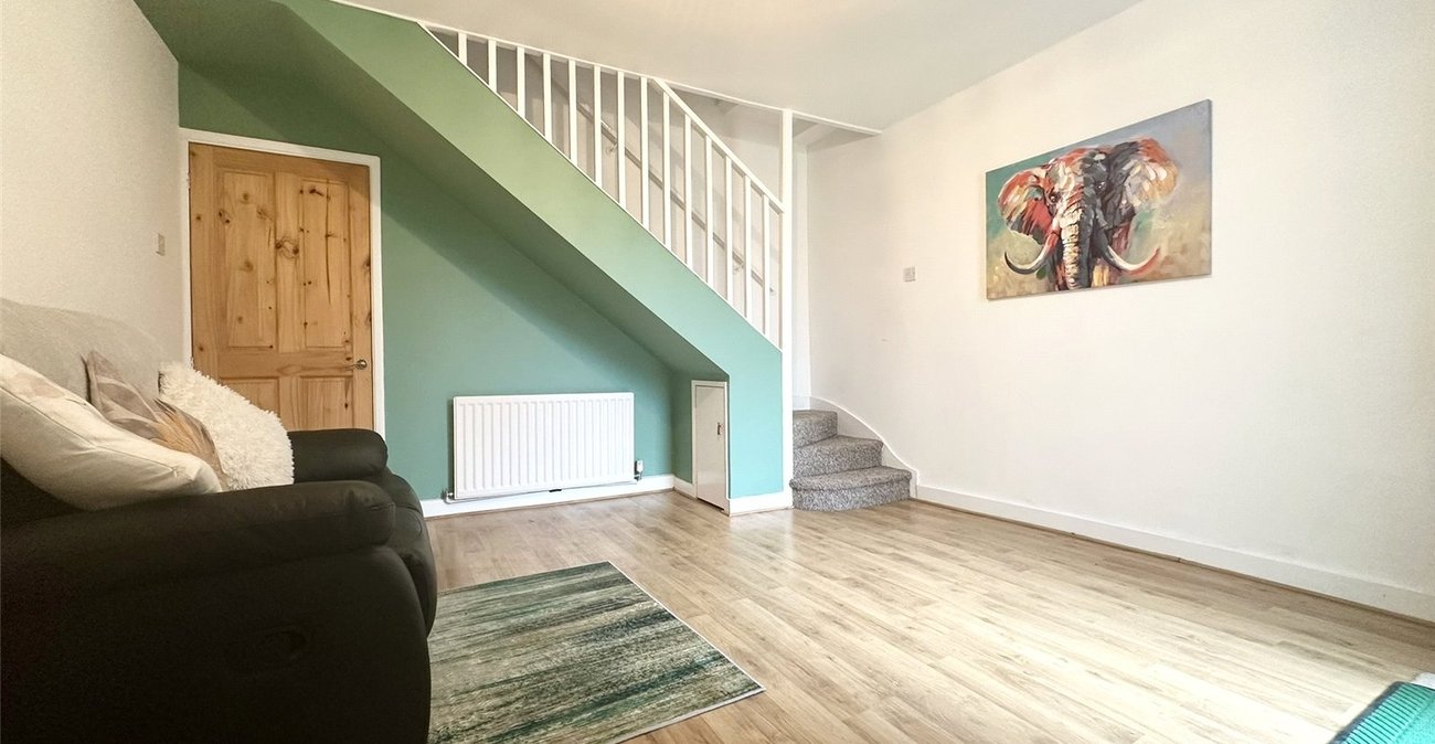 3 bedroom house for sale in Swanscombe | Robinson Jackson