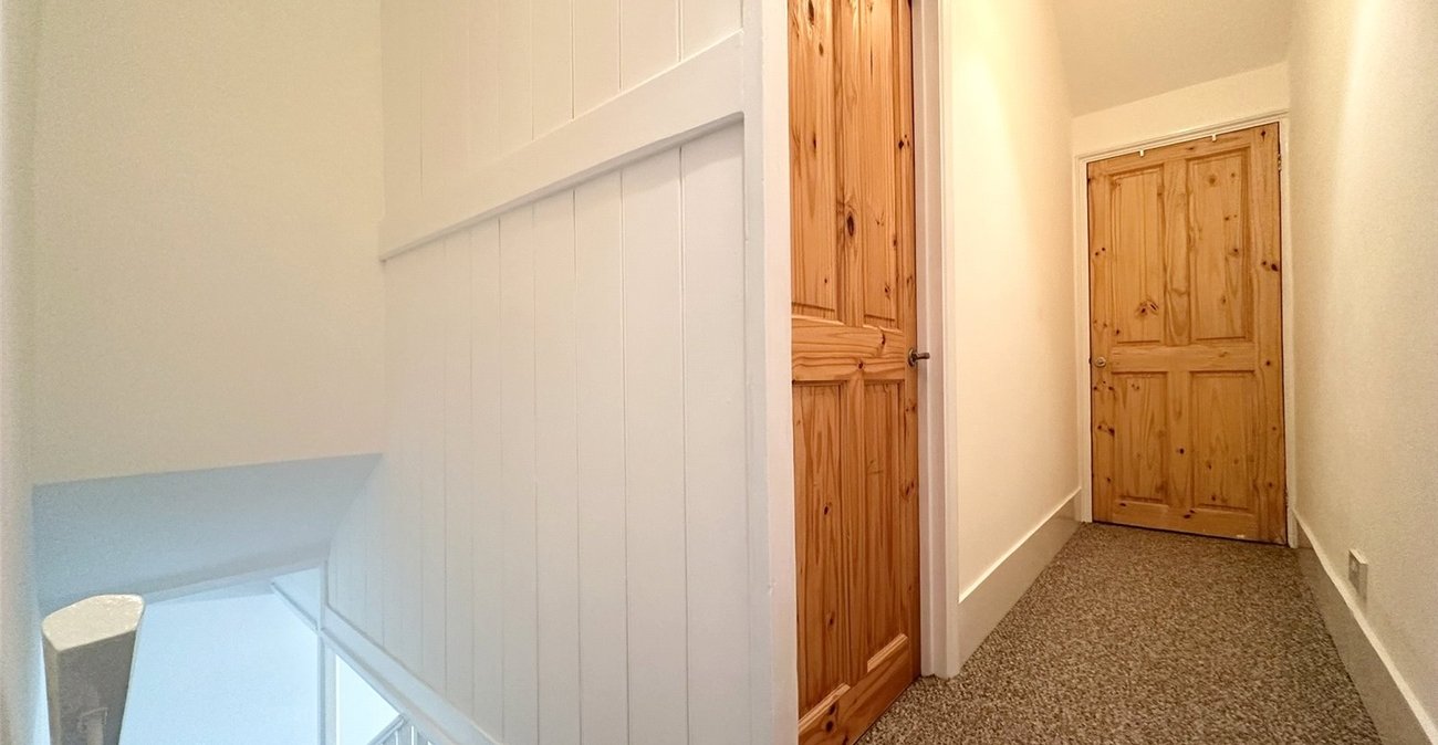 3 bedroom house for sale in Swanscombe | Robinson Jackson