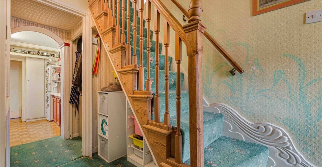 5 bedroom house for sale in Orpington | Robinson Jackson