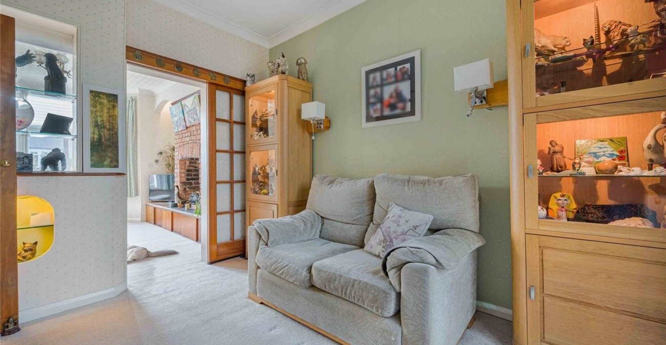 5 bedroom house for sale in Orpington | Robinson Jackson