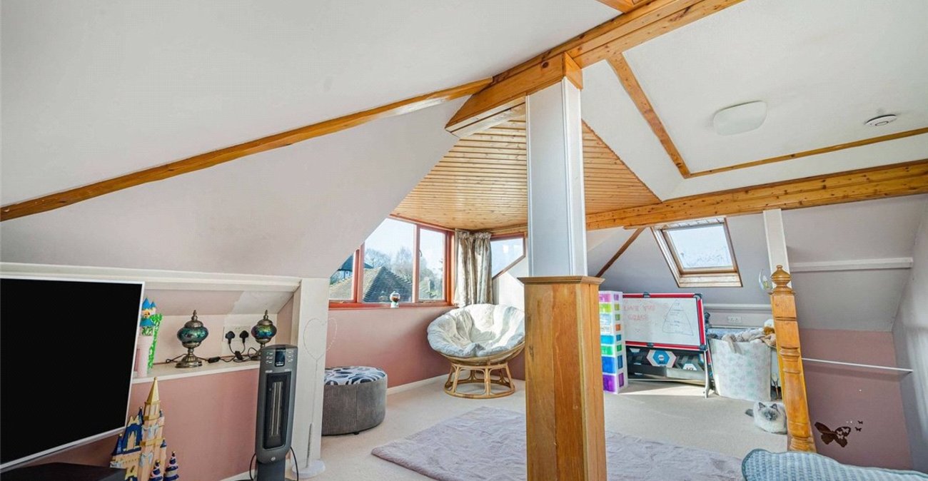 5 bedroom house for sale in Orpington | Robinson Jackson