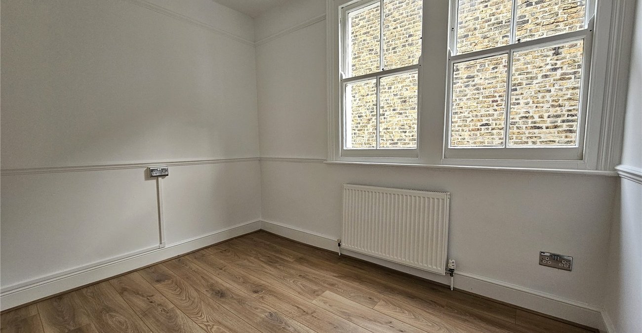 2 bedroom property for sale in Catford | Robinson Jackson