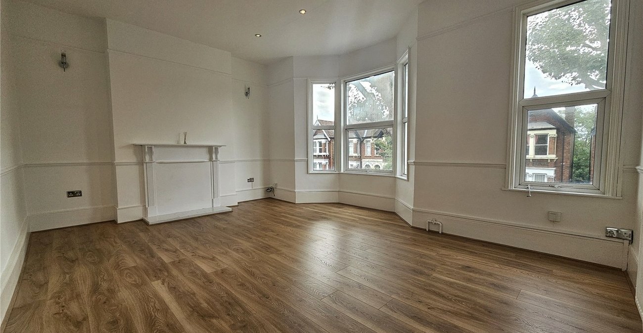 2 bedroom property for sale in Catford | Robinson Jackson