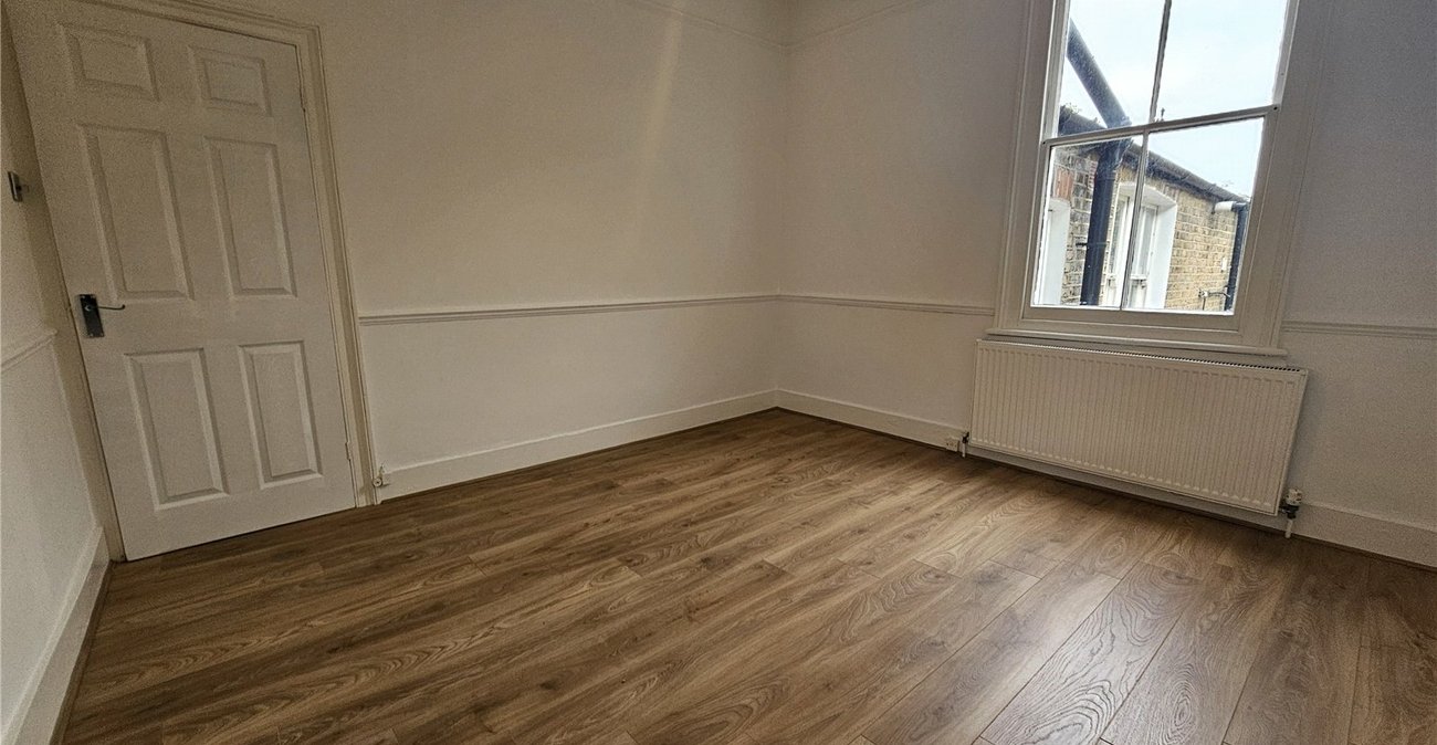 2 bedroom property for sale in Catford | Robinson Jackson