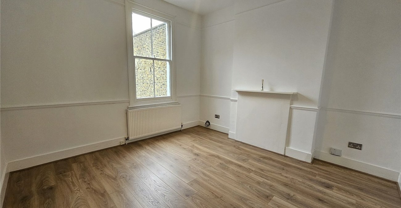 2 bedroom property for sale in Catford | Robinson Jackson