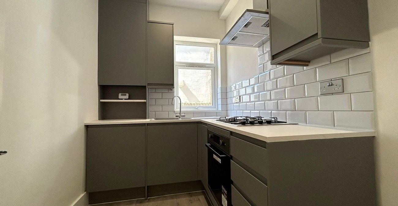 2 bedroom property for sale in Catford | Robinson Jackson