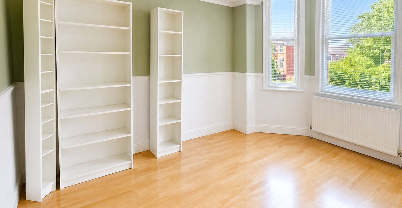 2 bedroom property for sale in London | Robinson Jackson