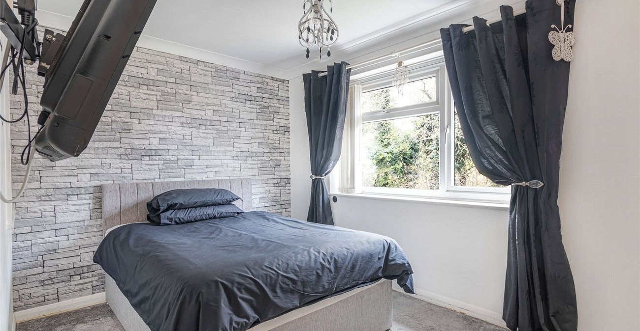 2 bedroom house for sale in Welling | Robinson Jackson