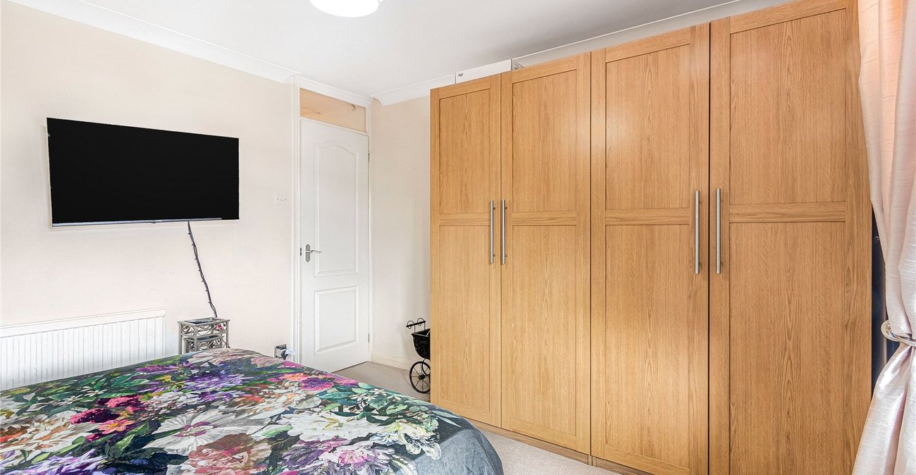 2 bedroom house for sale in Welling | Robinson Jackson