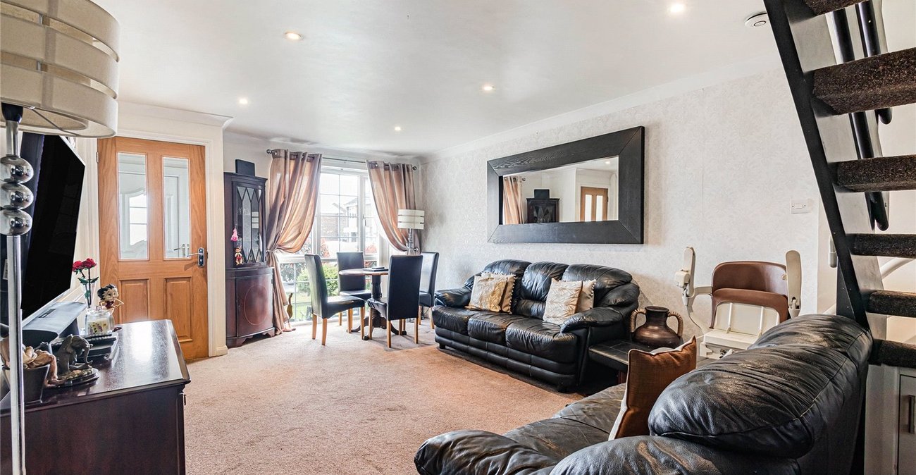 2 bedroom house for sale in Welling | Robinson Jackson