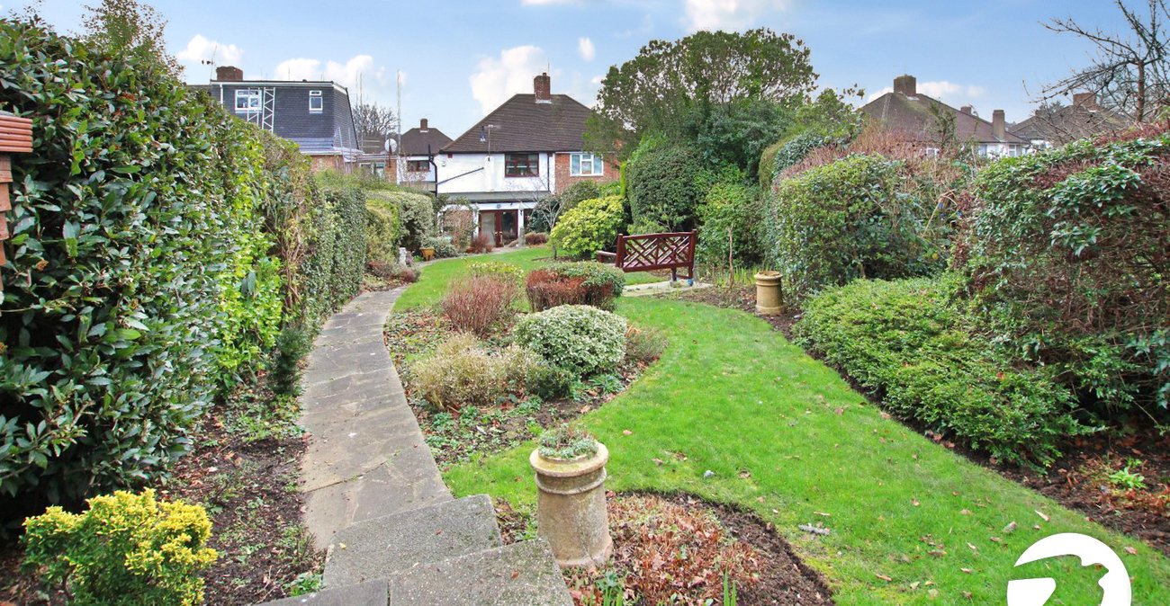 4 bedroom house for sale in London | Robinson Jackson