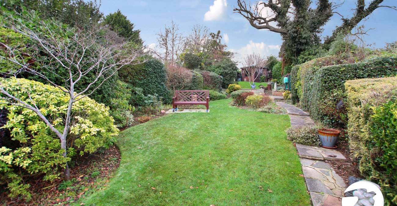 4 bedroom house for sale in London | Robinson Jackson