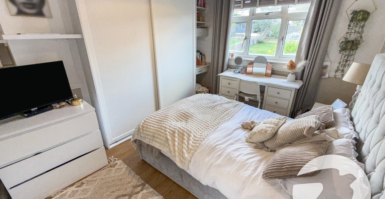 4 bedroom house for sale in London | Robinson Jackson