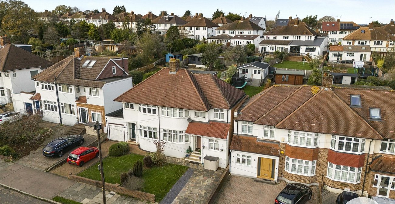 4 bedroom house for sale in London | Robinson Jackson