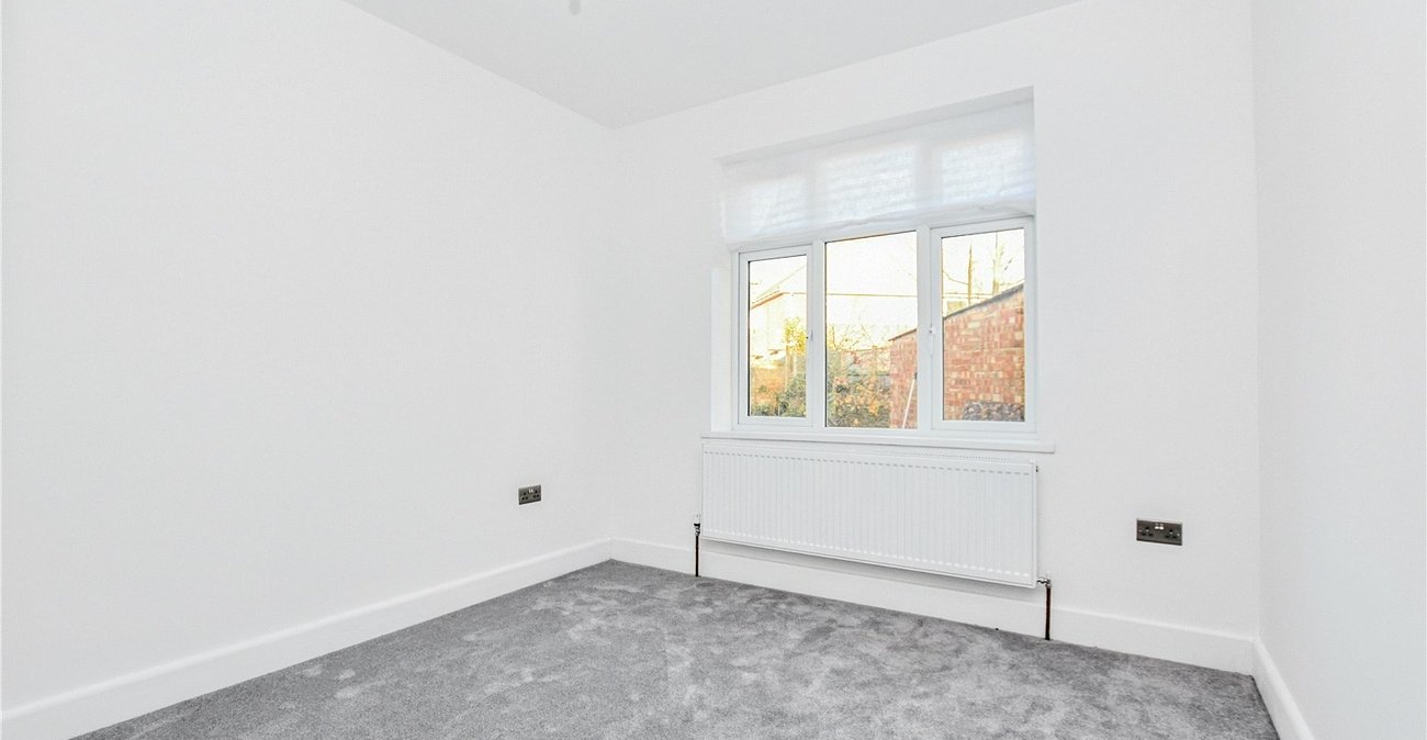 3 bedroom bungalow for sale in Bexleyheath | Robinson Jackson