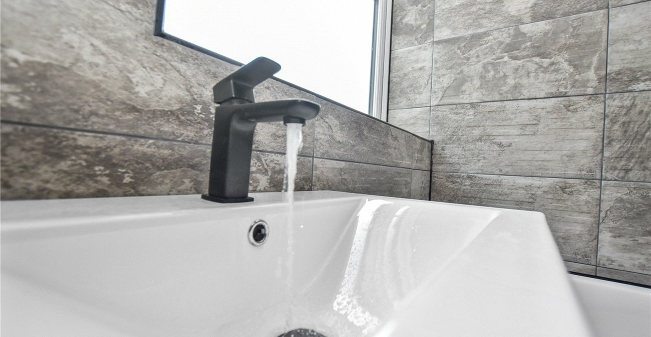 3 bedroom bungalow for sale in Bexleyheath | Robinson Jackson