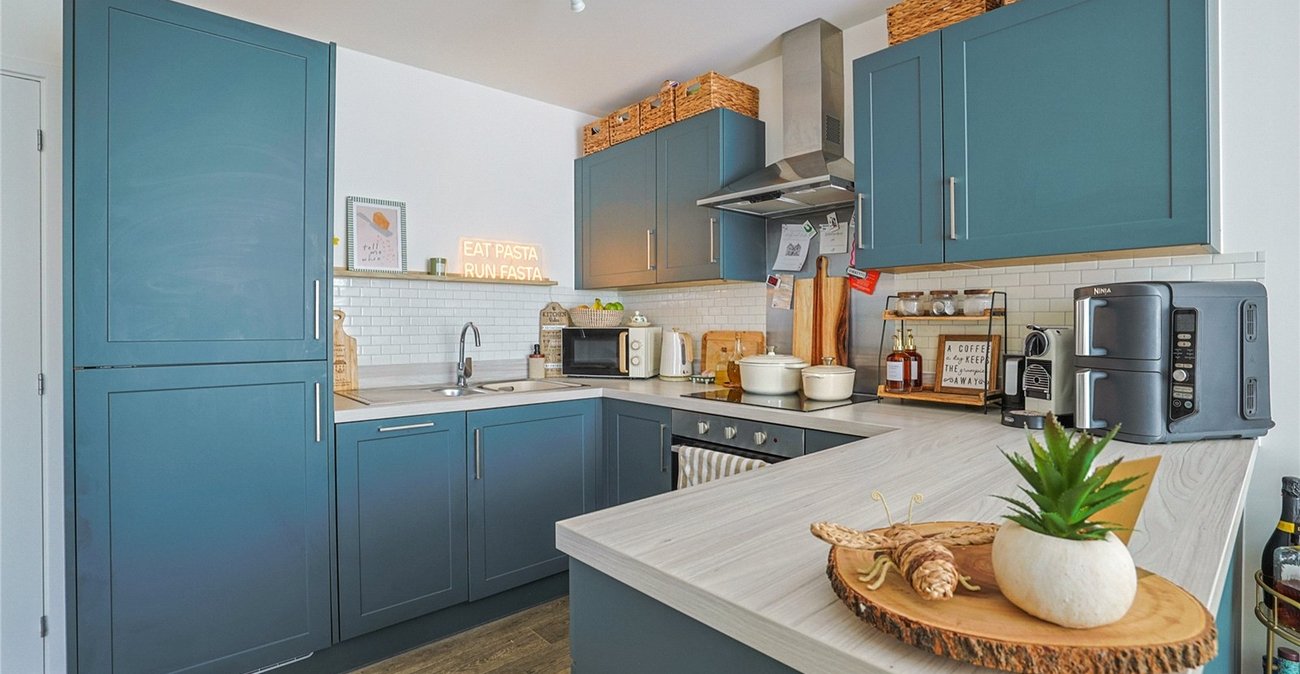 2 bedroom property for sale in  | Robinson Michael & Jackson