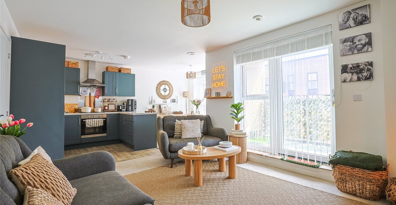 2 bedroom property for sale in  | Robinson Michael & Jackson