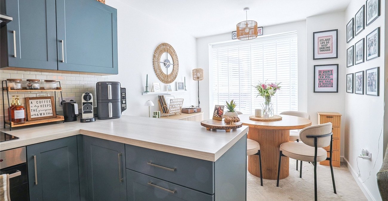 2 bedroom property for sale in  | Robinson Michael & Jackson