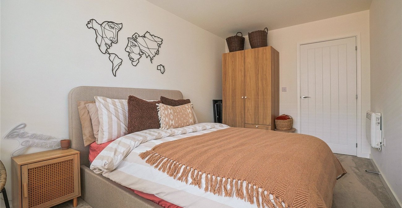 2 bedroom property for sale in  | Robinson Michael & Jackson