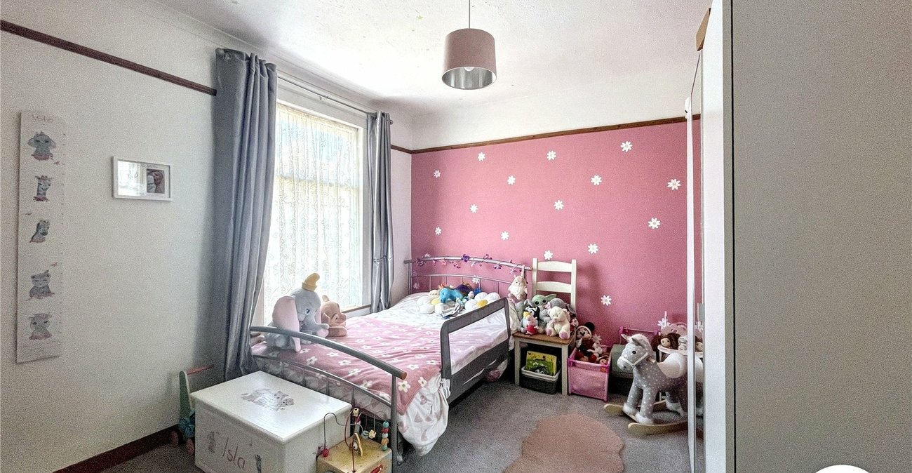 3 bedroom house for sale in Strood | Robinson Michael & Jackson