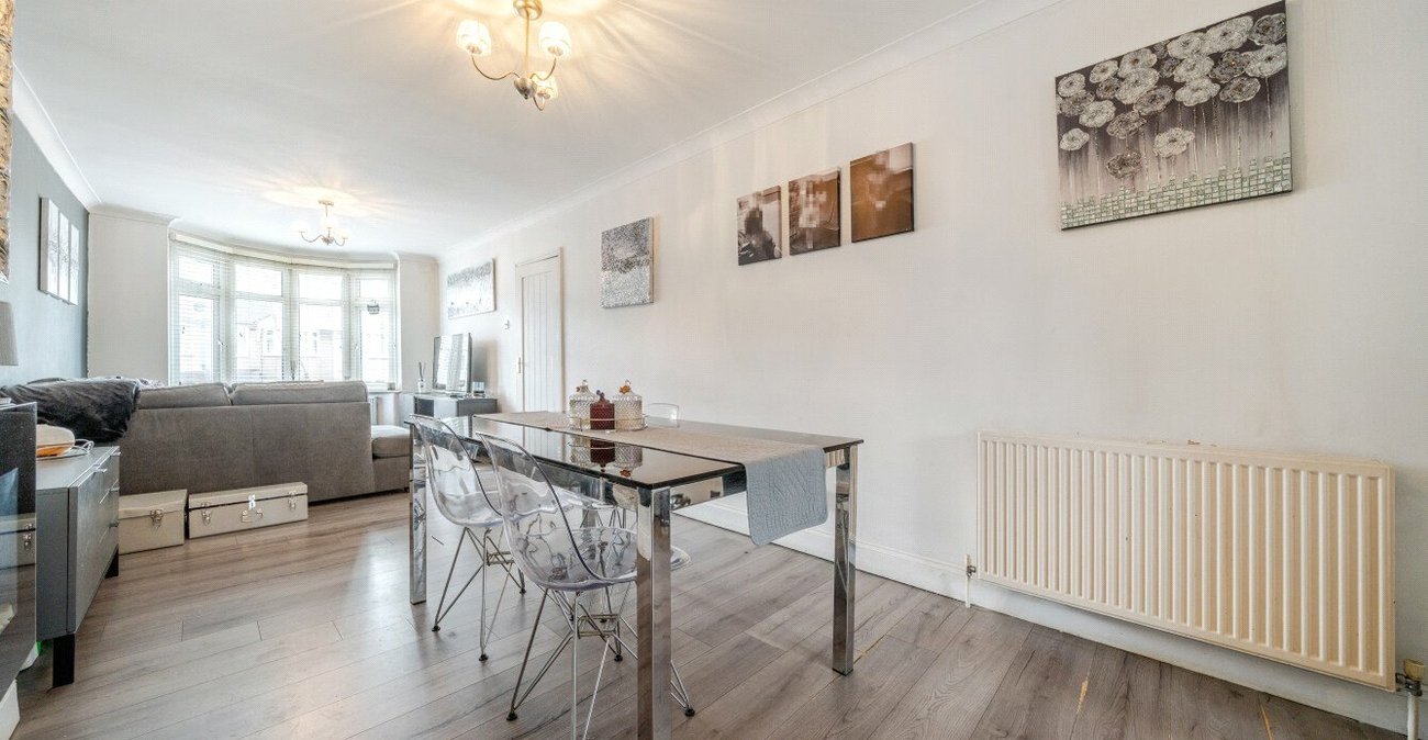 4 bedroom house for sale in South Welling | Robinson Jackson