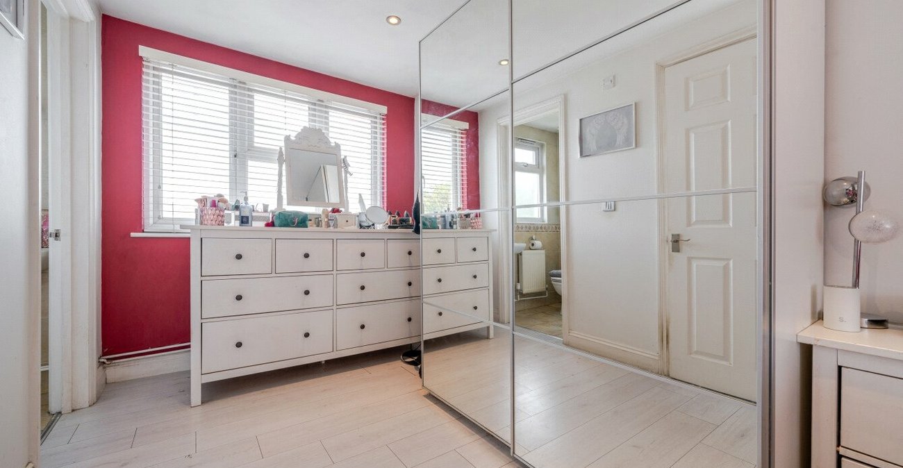 4 bedroom house for sale in South Welling | Robinson Jackson