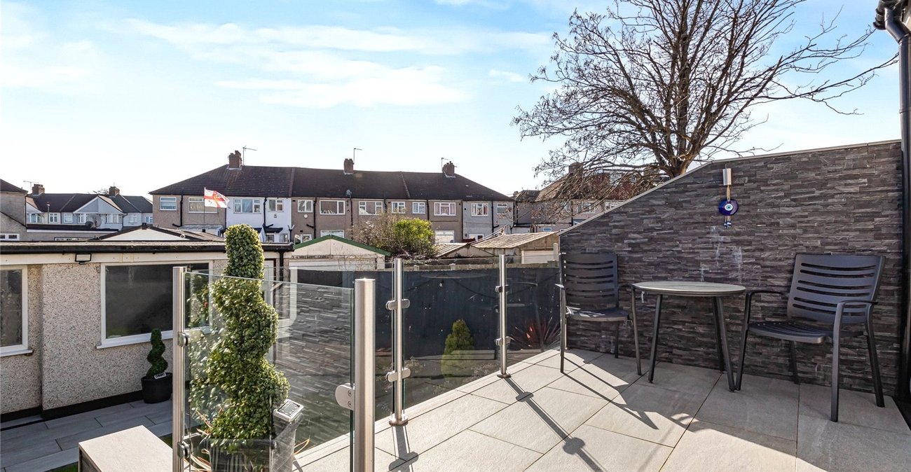 3 bedroom house for sale in South Welling | Robinson Jackson