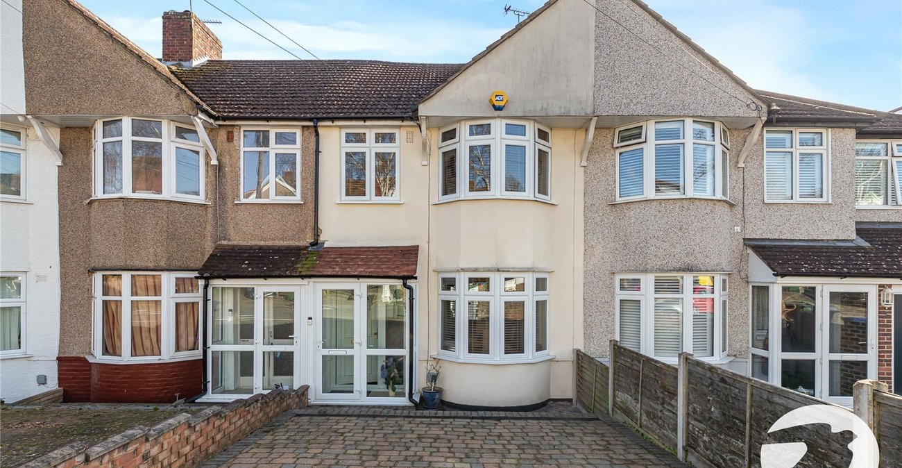 3 bedroom house for sale in South Welling | Robinson Jackson