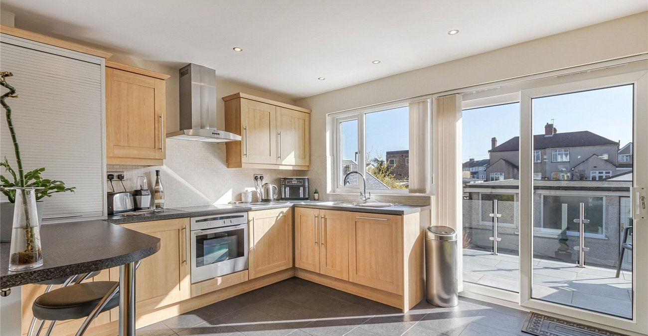 3 bedroom house for sale in South Welling | Robinson Jackson