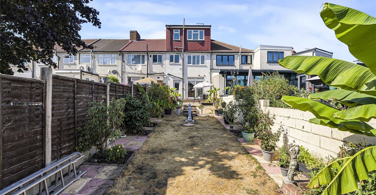 4 bedroom house for sale in South Welling | Robinson Jackson