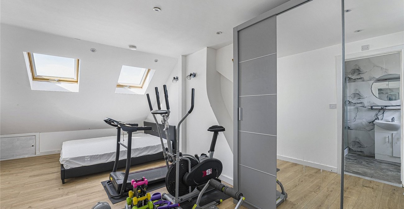 4 bedroom house for sale in South Welling | Robinson Jackson