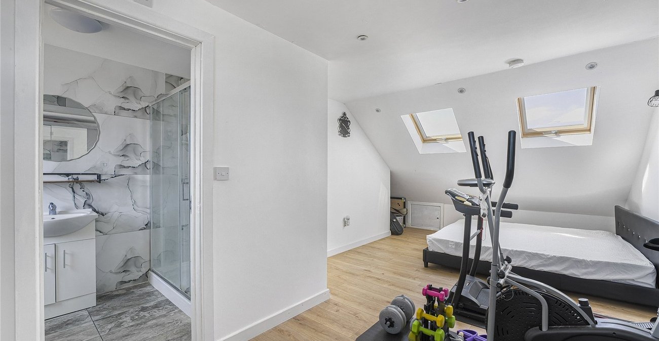 4 bedroom house for sale in South Welling | Robinson Jackson