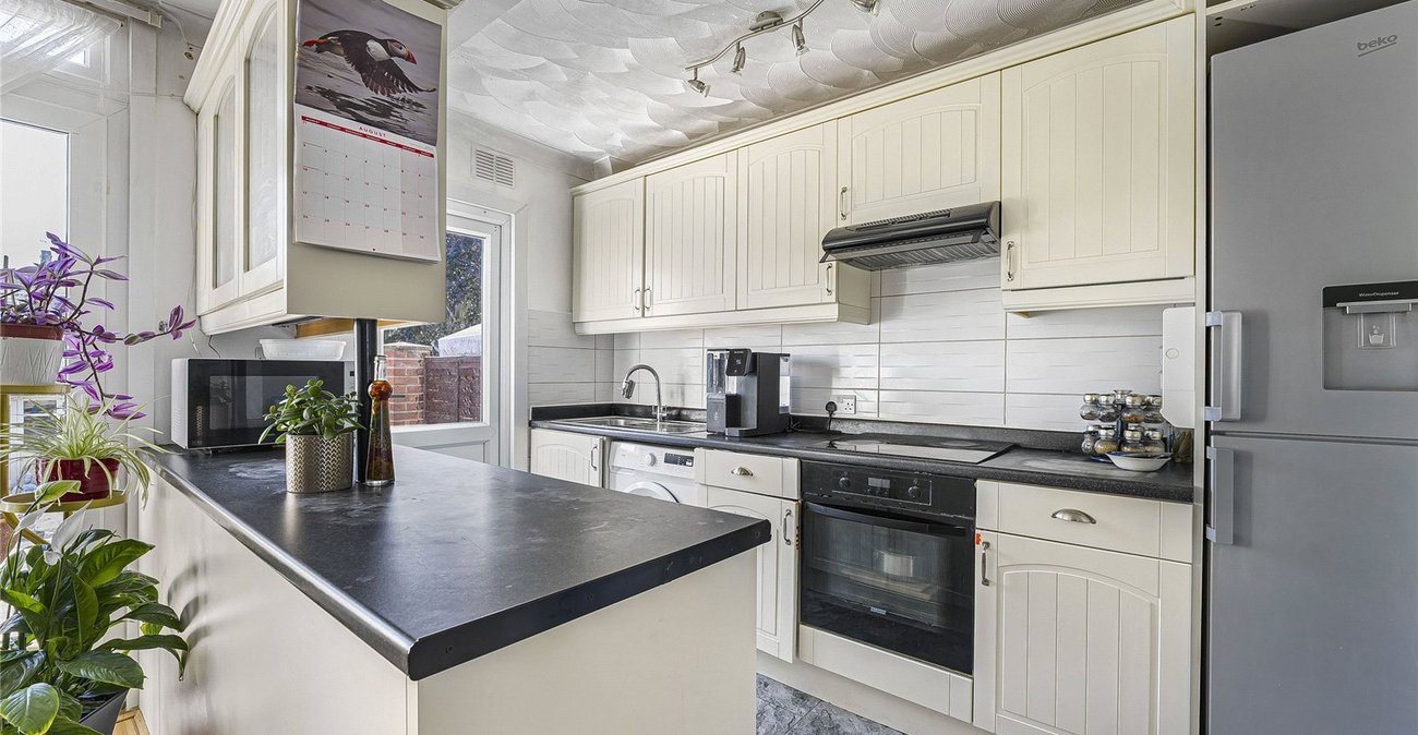 4 bedroom house for sale in South Welling | Robinson Jackson