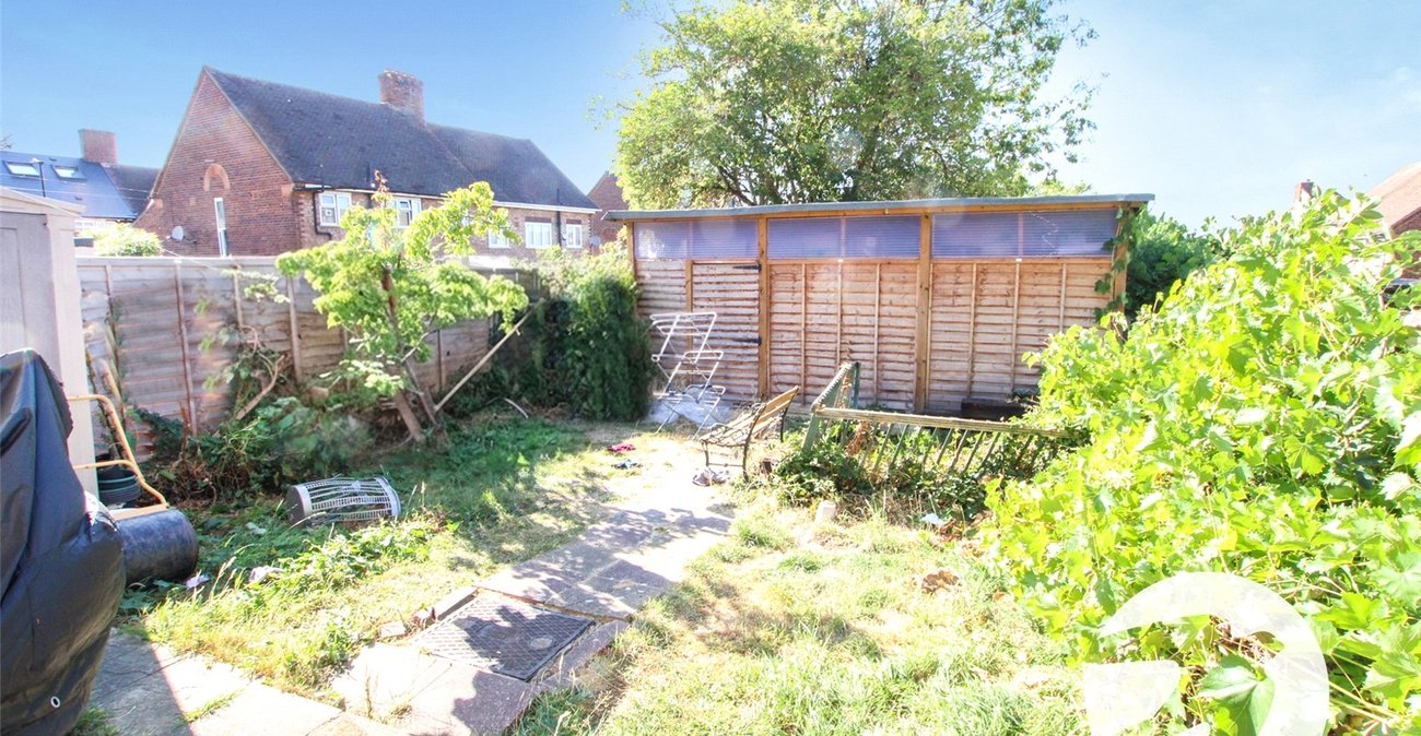 4 bedroom house for sale in London | Robinson Jackson