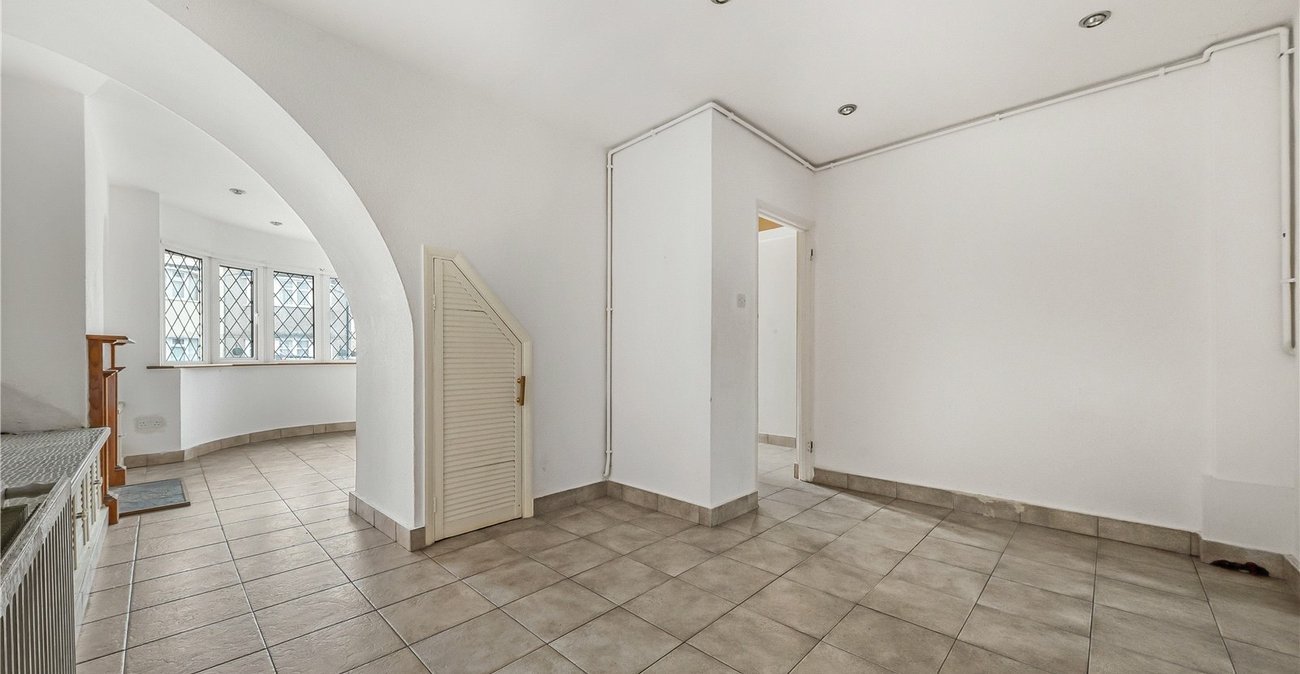 2 bedroom house for sale in Welling | Robinson Jackson