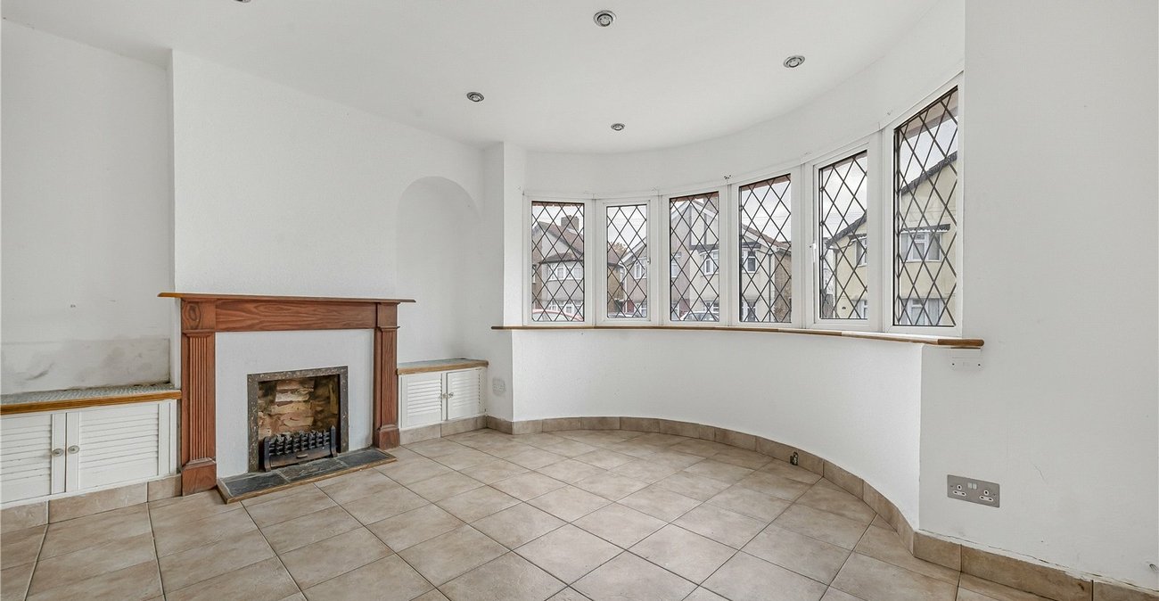 2 bedroom house for sale in Welling | Robinson Jackson