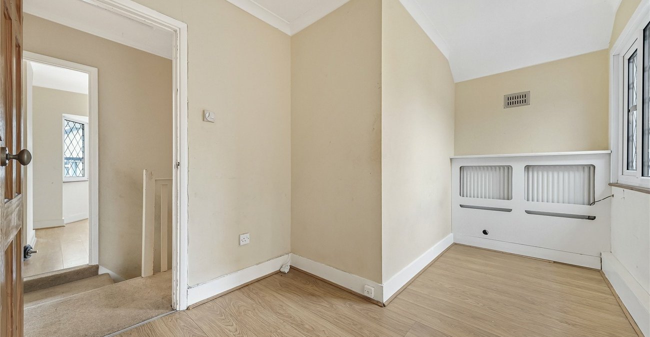 2 bedroom house for sale in Welling | Robinson Jackson