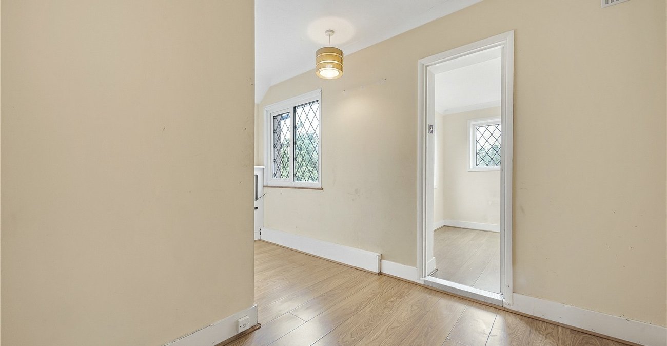 2 bedroom house for sale in Welling | Robinson Jackson